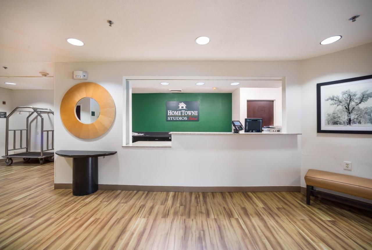 Hometowne Studios By Red Roof St. Louis - Airport/N Lindbergh Hazelwood Exterior foto